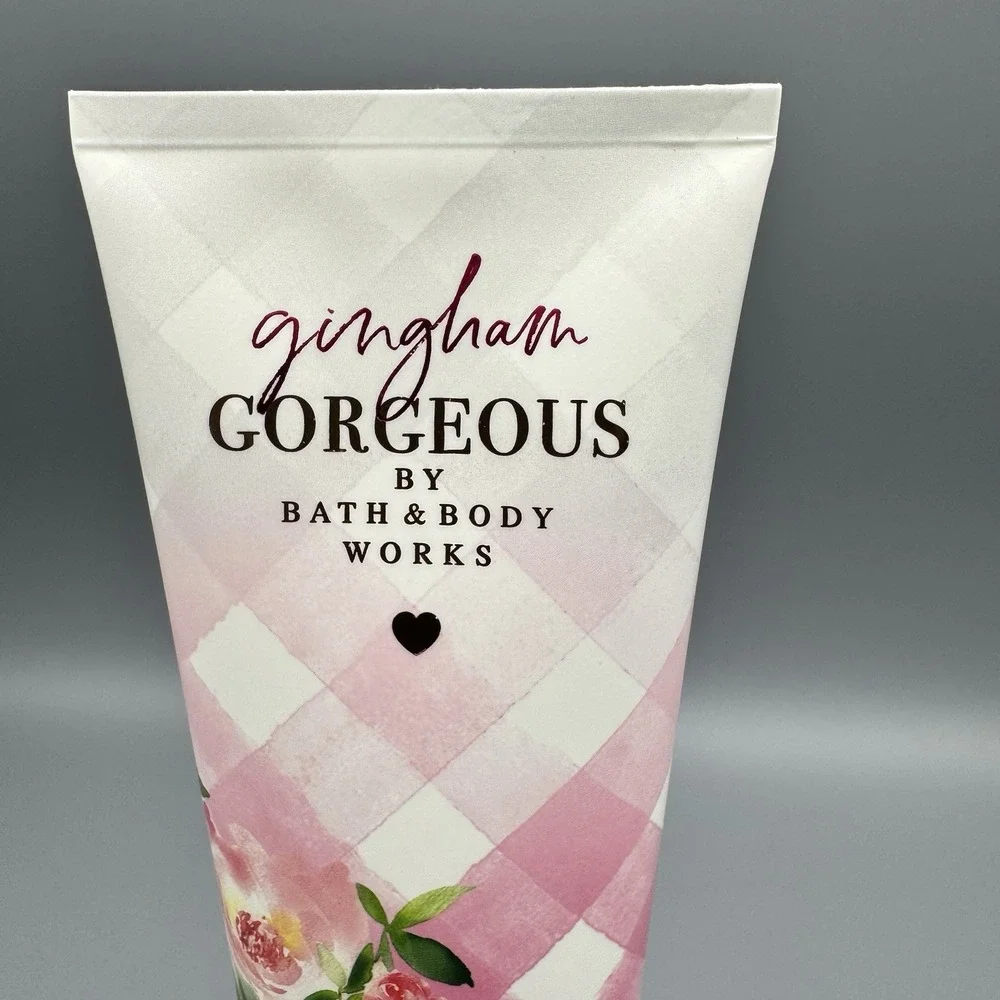 Bath & Body Works GINGHAM GORGEOUS Ultimate Hydration Body Cream‎ 8oz.